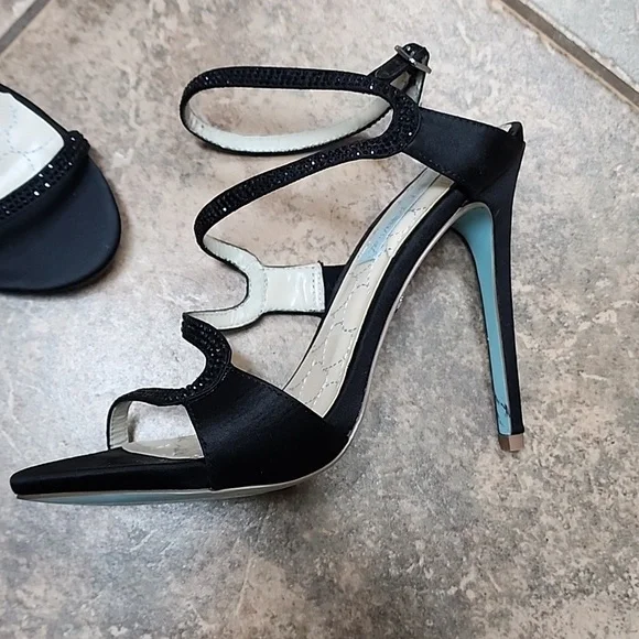 Betsey Johnson heels size 8.5 - Picture 6 of 12